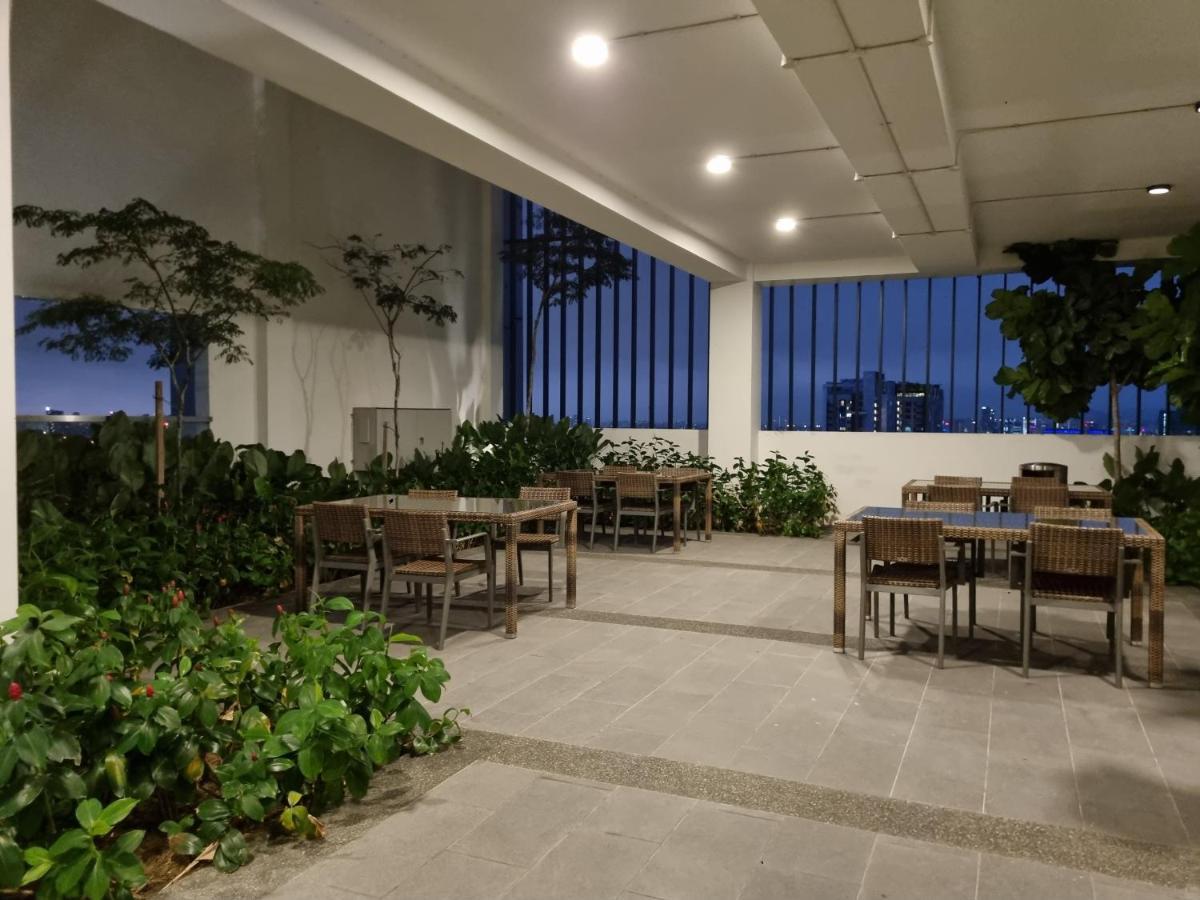 Pavilion 2 Revo L Rooftop Swimming Pool Ls15 Kuala Lumpur Zewnętrze zdjęcie