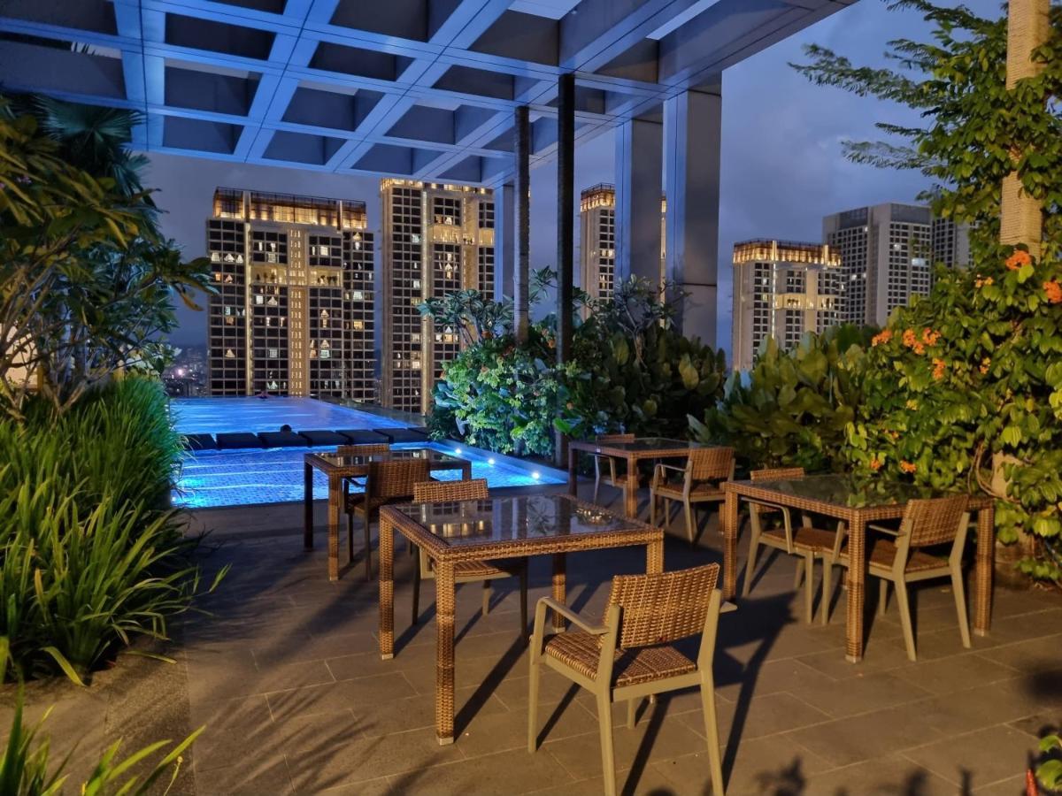 Pavilion 2 Revo L Rooftop Swimming Pool Ls15 Kuala Lumpur Zewnętrze zdjęcie